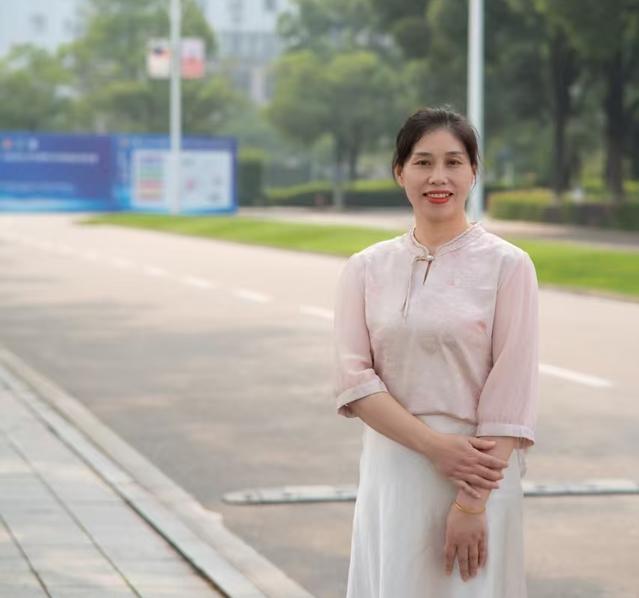 【东华理工好人】陈燕：杏坛抚心引航帆，燕语温情铸年华