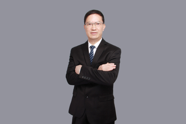 智造先锋王耀南技破垄断局