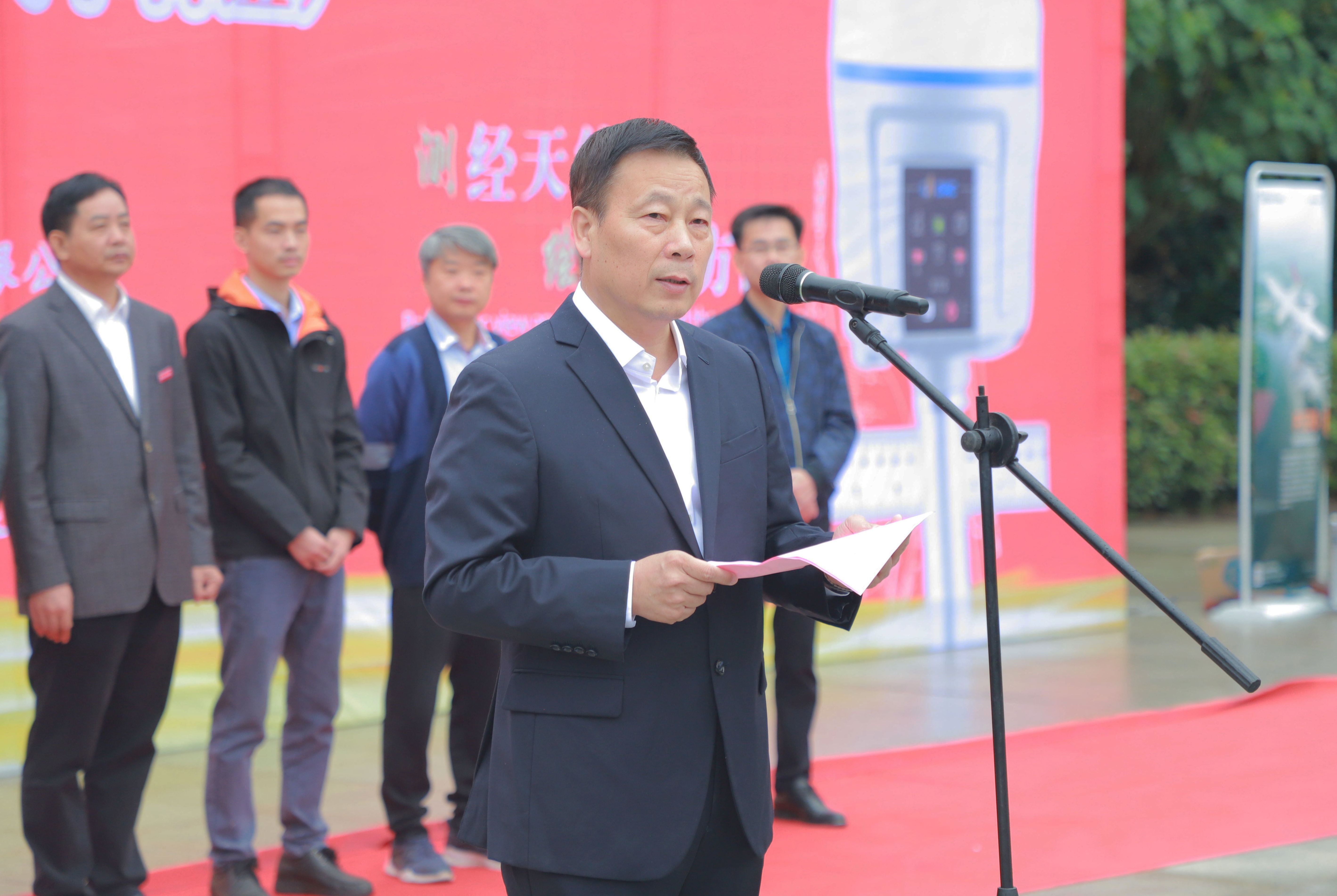 校党委副书记刘紫春,副校长陈晓勇莅临2020年江西省大学生测绘技能